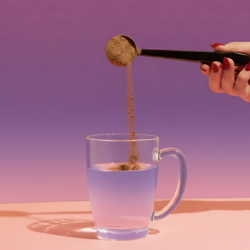 Add 1 scoop (4.5 g) to a cup.